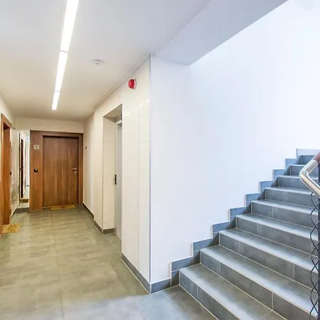 Carmel Rentyear Διαμέρισμα Γκντανσκ